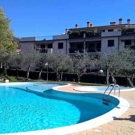 Appartamento La Collina Del Sole เลริชี ภายนอก รูปภาพ