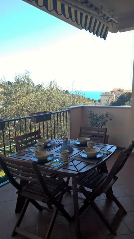 Appartamento La Collina Del Sole เลริชี ภายนอก รูปภาพ