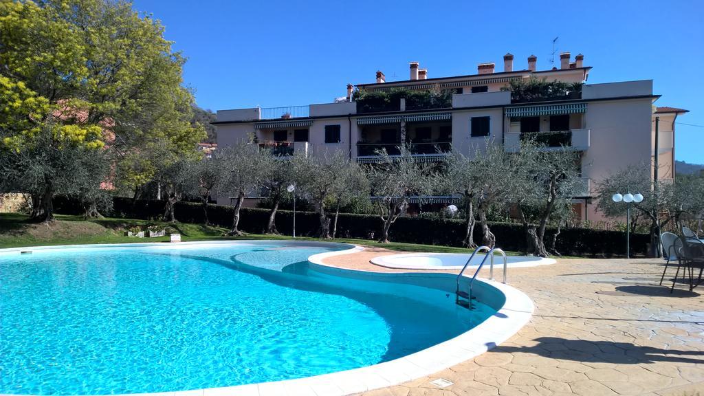 Appartamento La Collina Del Sole เลริชี ภายนอก รูปภาพ